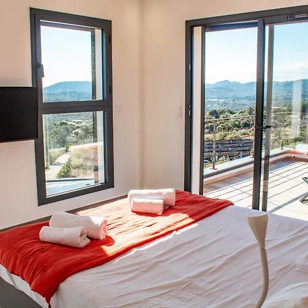 Вилла Balancinu Di Santa Lucia Сент-Люси-де-Пор