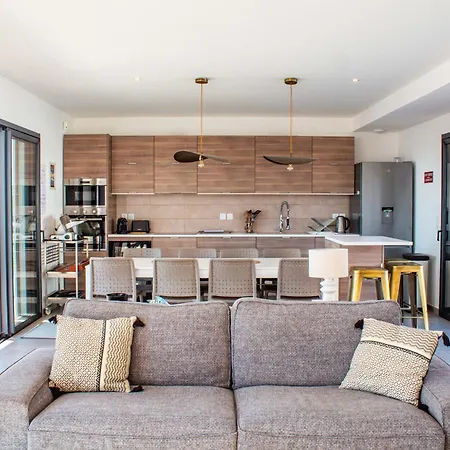 Вилла Balancinu Di Santa Lucia Сент-Люси-де-Пор